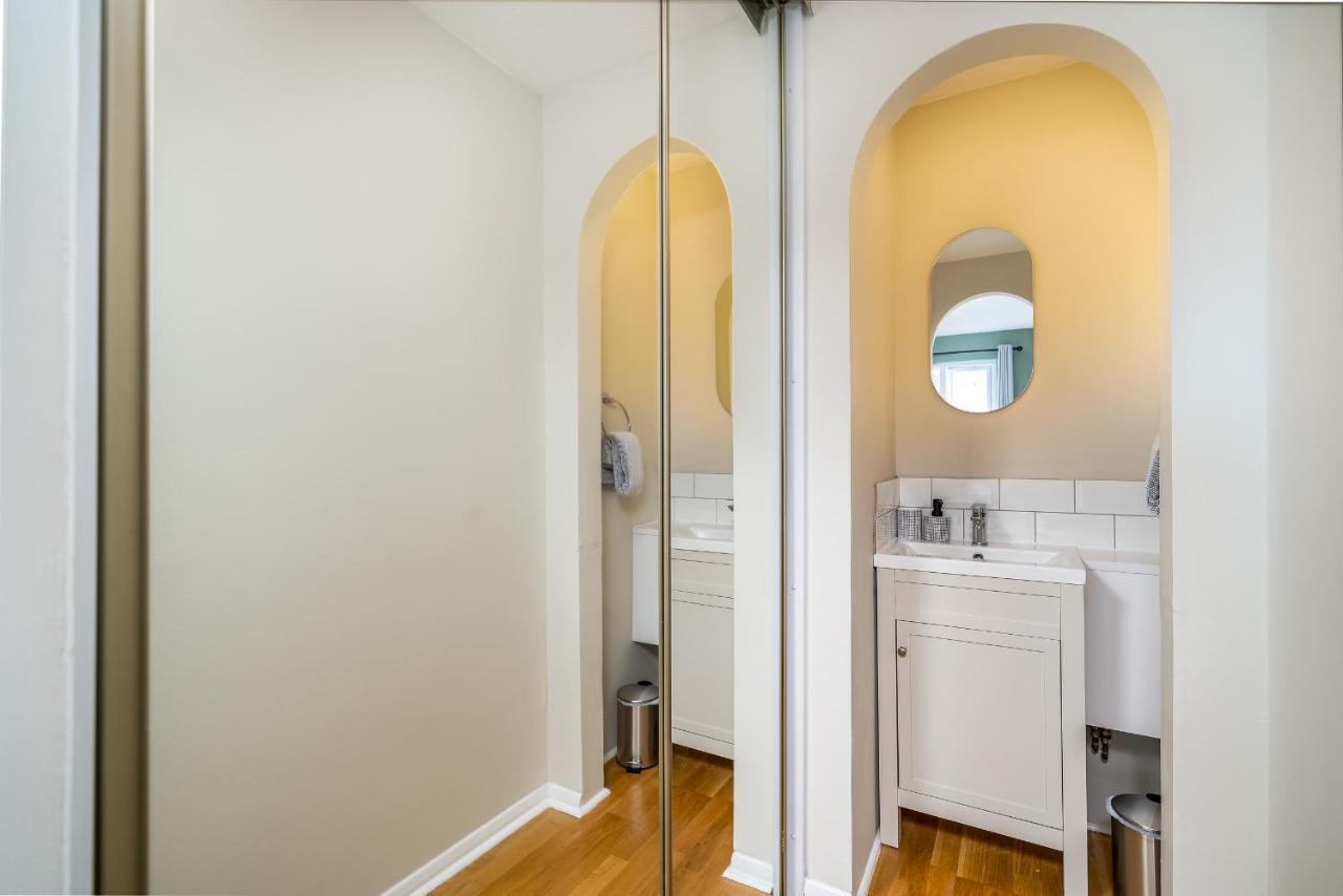 Homely And Stylish Bermondsey Apartment With Parking London Eksteriør billede